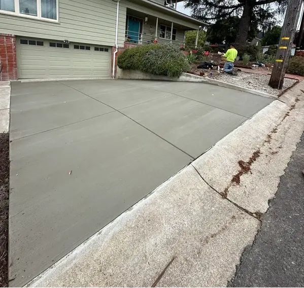 New concrete driveway installation